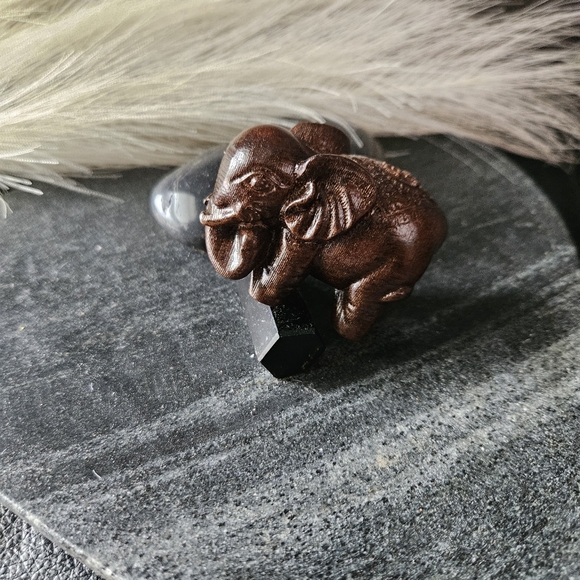 ADORABLE  Hand Carved Wooden Elephant - Picture 4 of 11
